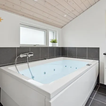 Lovely In With Sauna *